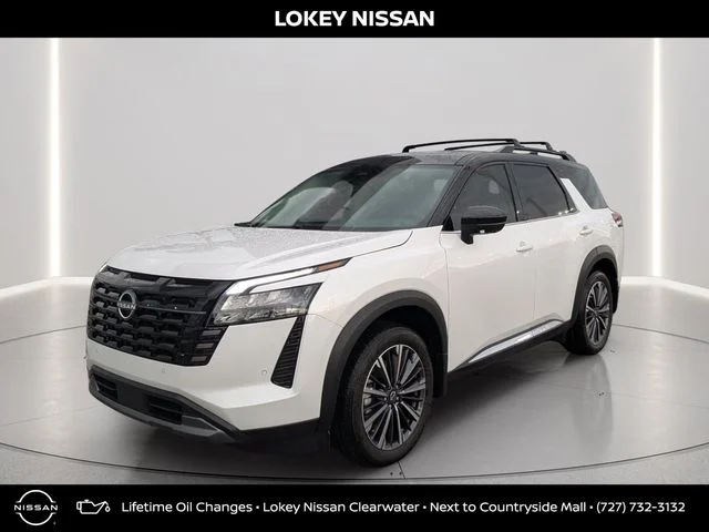 New 2026 Everest White Pearl TriCoat / Super Black Two-tone Nissan Platinum image 1