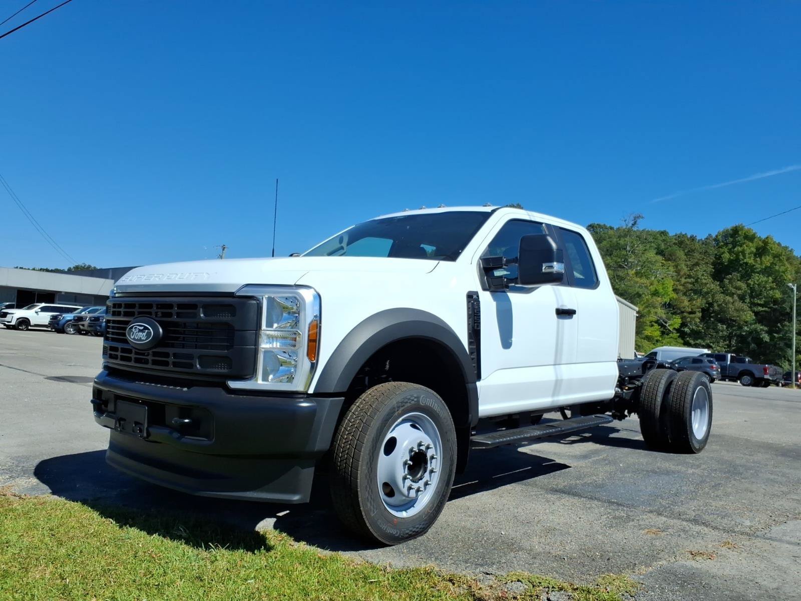 2027 Ford F-550 Super Duty Chassis Cab