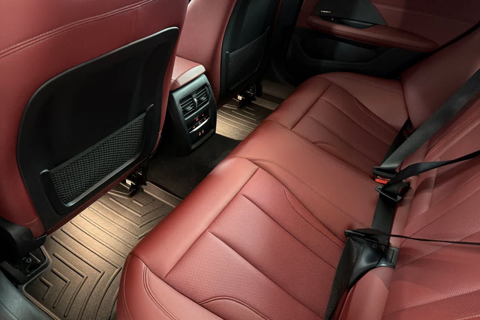 Used 2022 Aventurin Red Metallic BMW M440i xDrive image 4