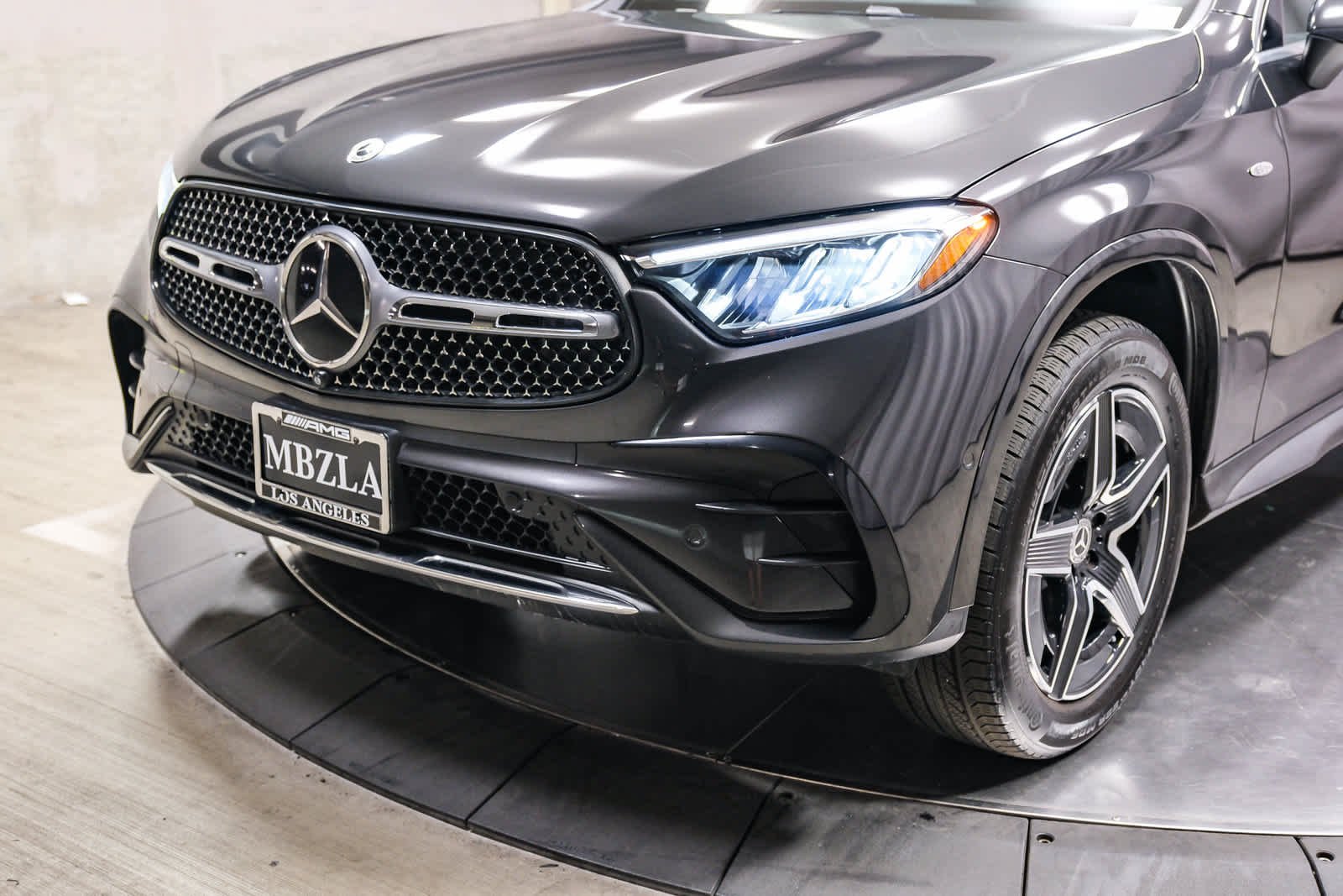 Certified Used 2025 Graphite Grey Metallic Mercedes-Benz GLC 350e image 11