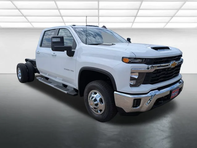 2026 Chevrolet Silverado 3500 HD Chassis Cab LT