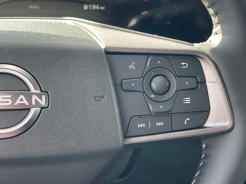 New 2027 Atlantic Gray Metallic Nissan SV image 16