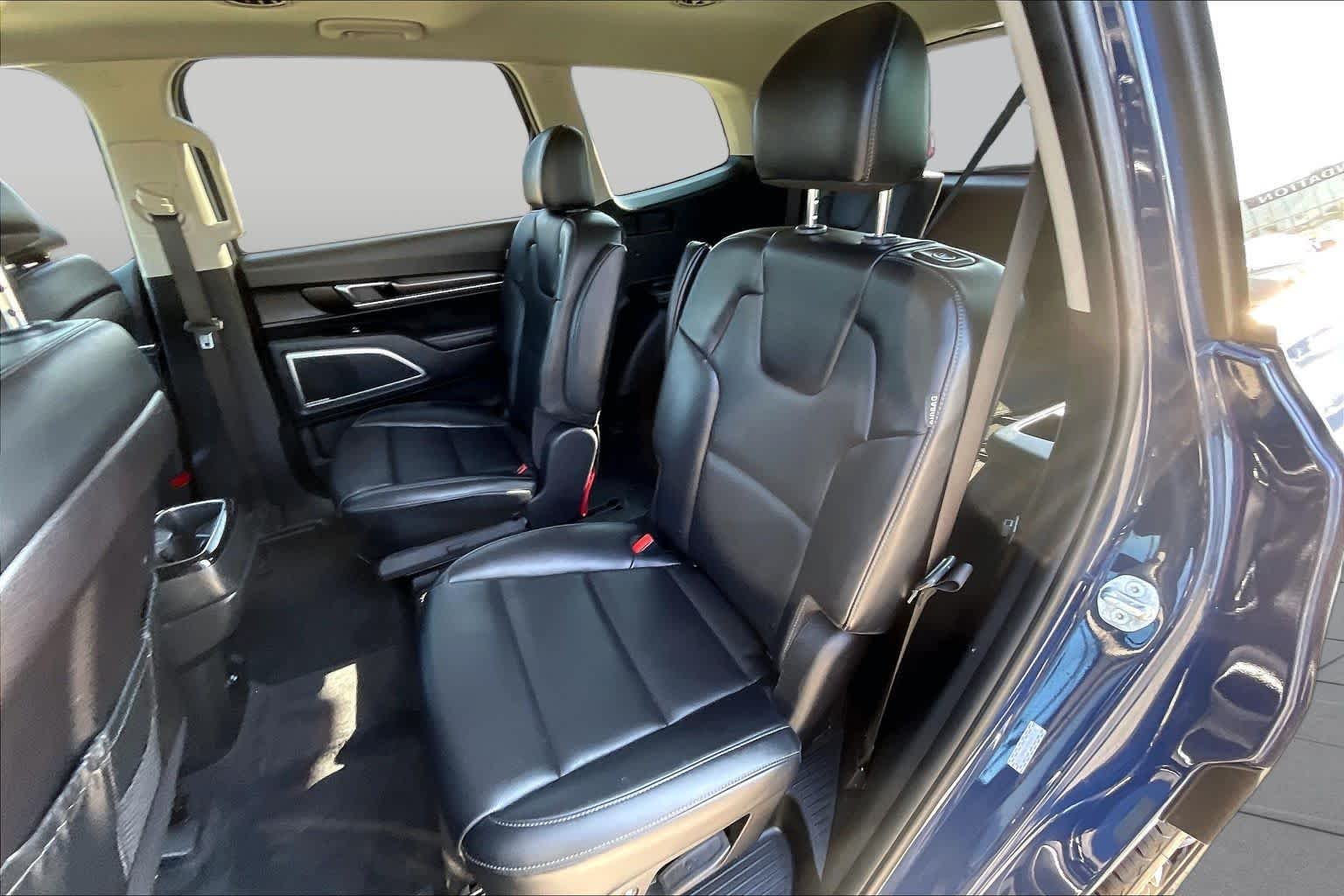 Used 2025 Midnight Lake Blue Kia S image 20