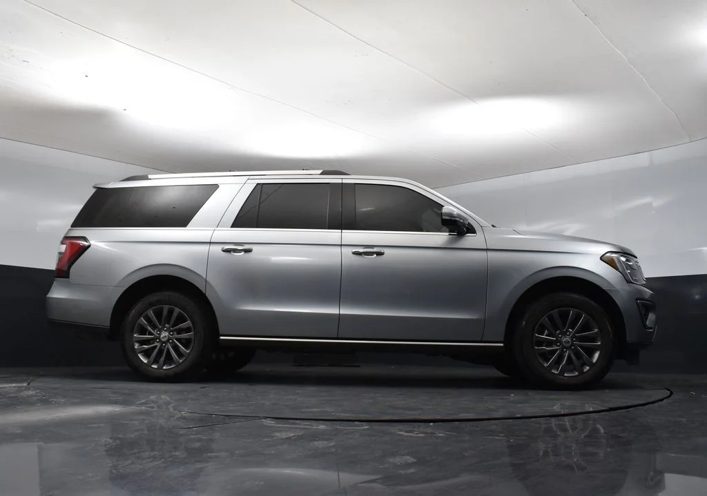 Used 2021 Silver Metallic Ford Limited image 11