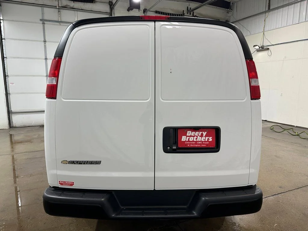 2025 Chevrolet Express Cargo Work Van - Photo 7