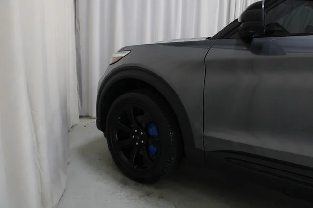 Used 2023 Gray Ford ST-Line image 33