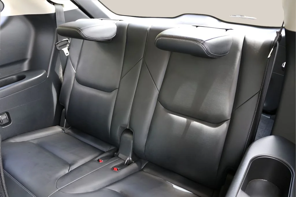 Used 2023 White Mazda Touring image 16