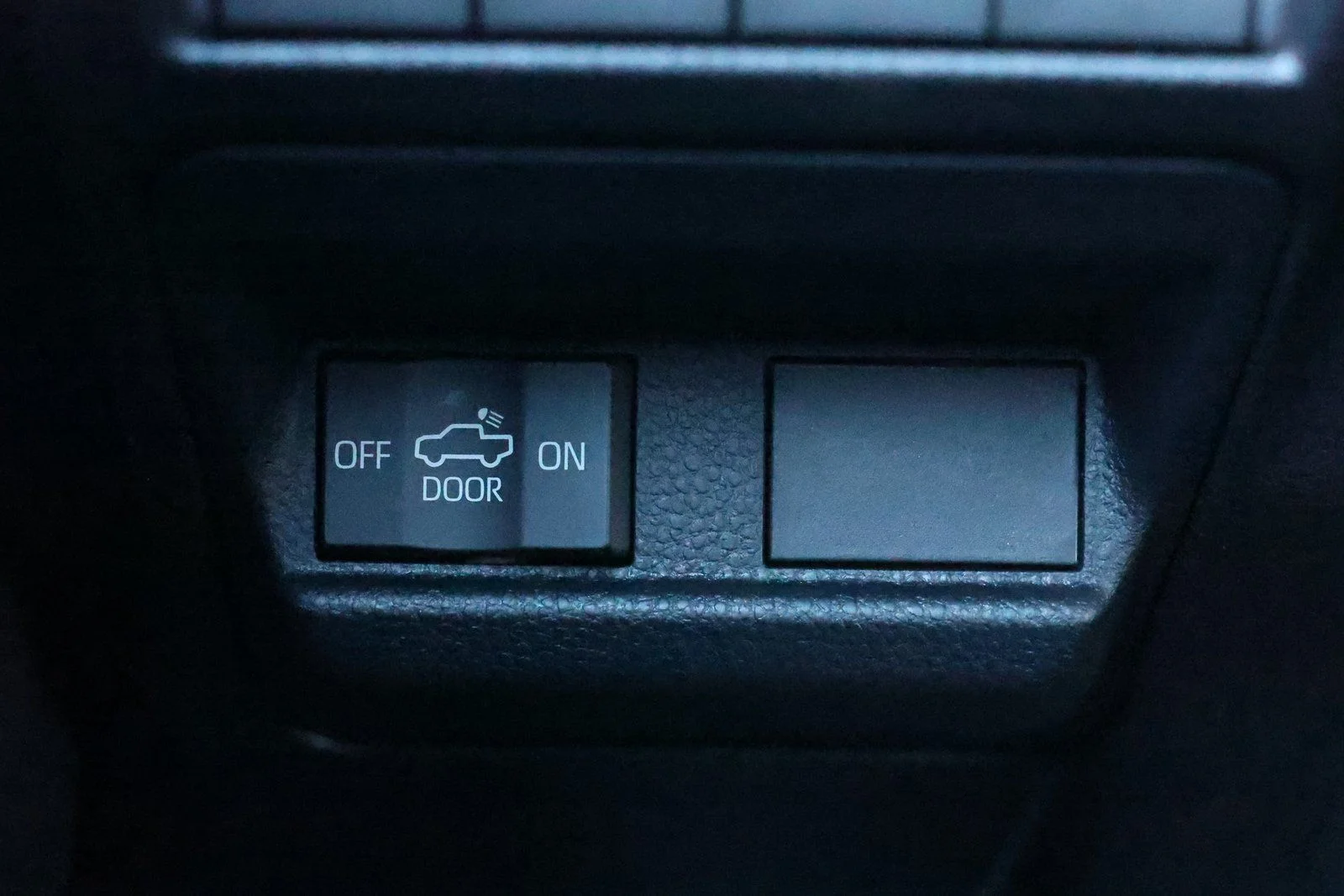 2026 Toyota Tacoma SR5 - Photo 27