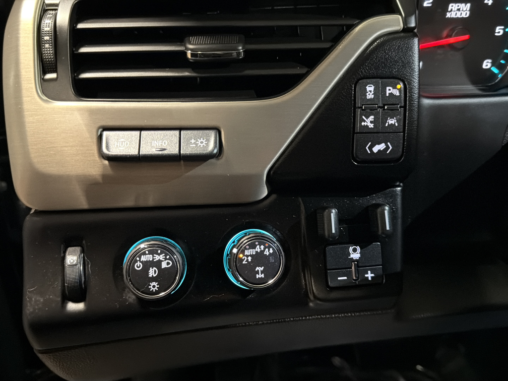 Used 2020 Black GMC Denali image 19