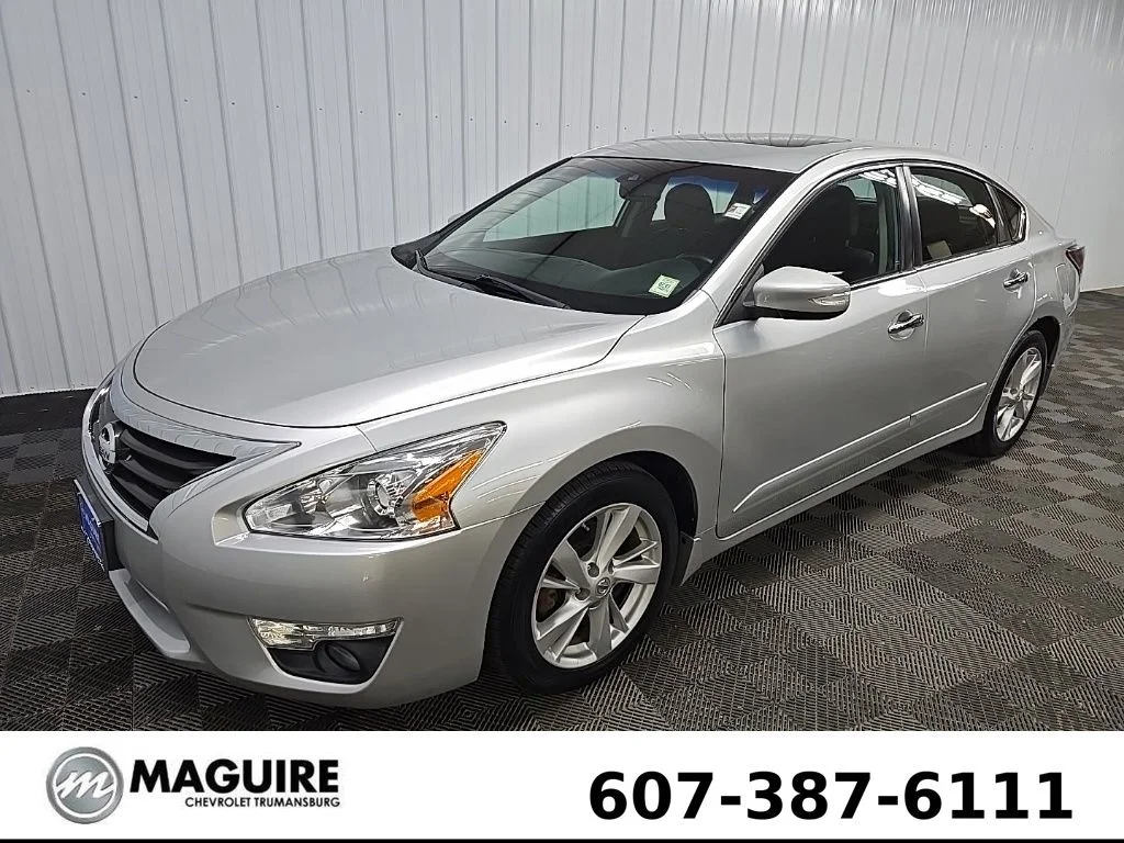 Used 2015 Silver Nissan 2.5 SV image 8
