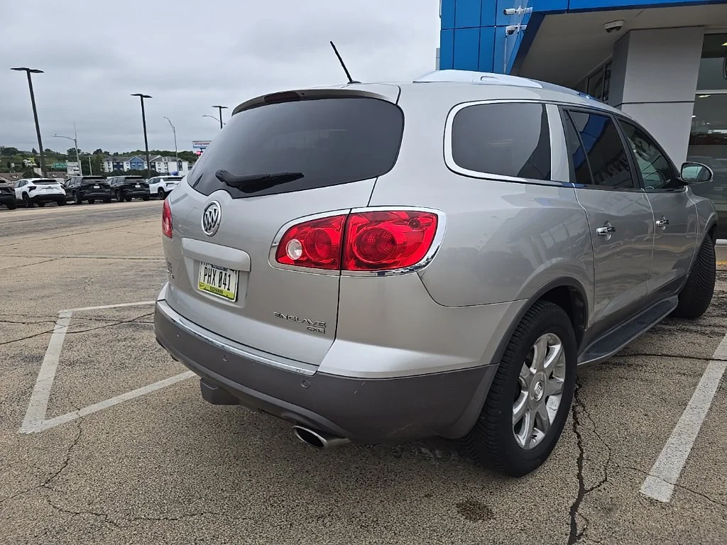 Used 2008 Silver Buick CXL image 5