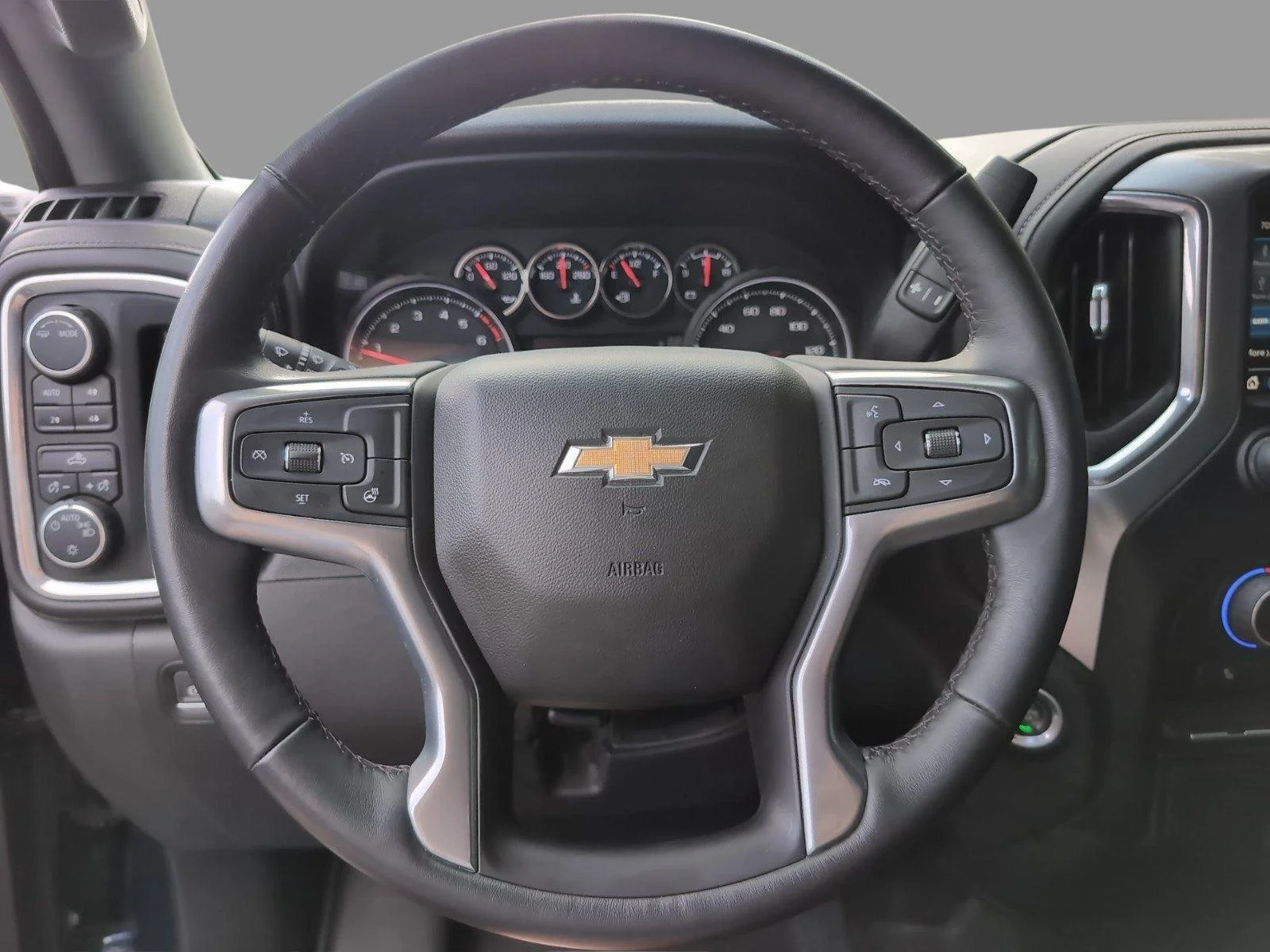 Used 2022 Northsky Blue Metallic Chevrolet LT image 27