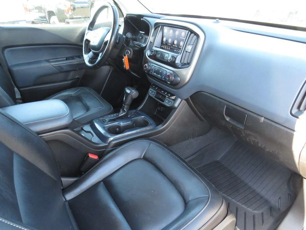 Used 2021 SATIN STEEL METALLIC Chevrolet 4WD Z71 image 26