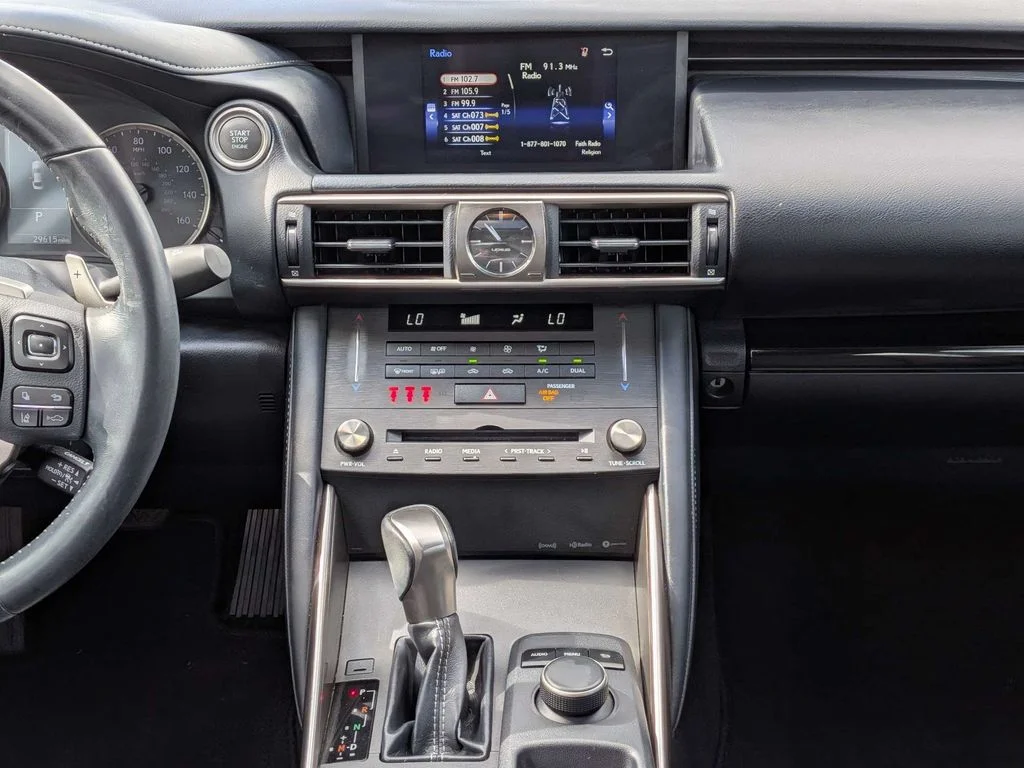 Used 2019 Silver Lexus 300 image 13