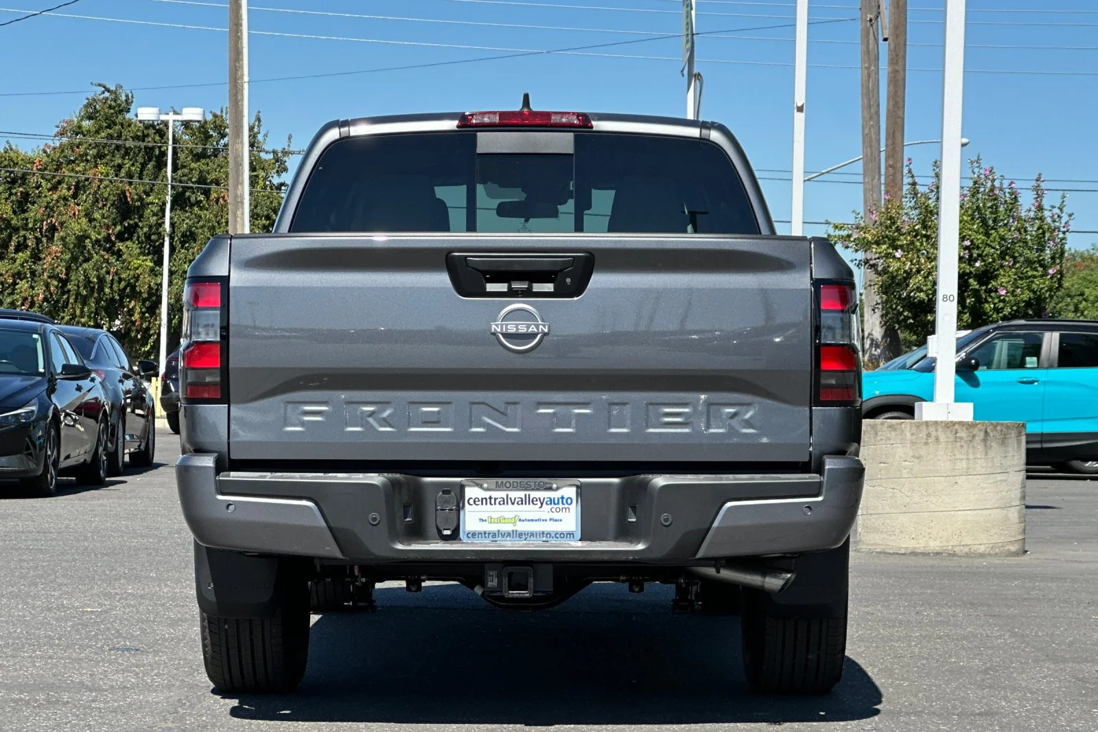 New 2026 Gun Metallic Nissan Crew Cab SV image 5