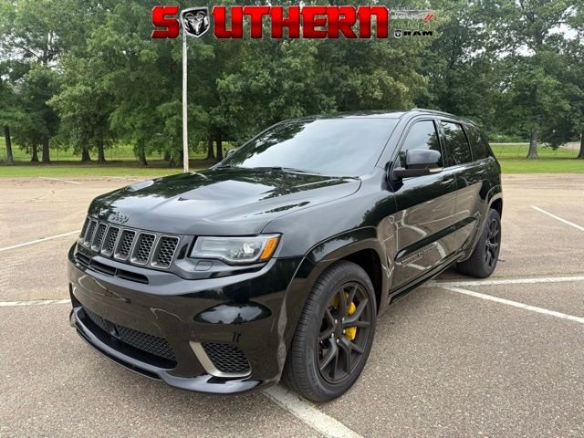 2021 Jeep Grand Cherokee Trackhawk's photo