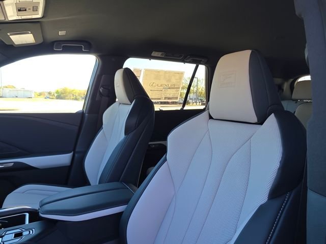 2026 Lexus TX 500h F-Sport Premium - Photo 22