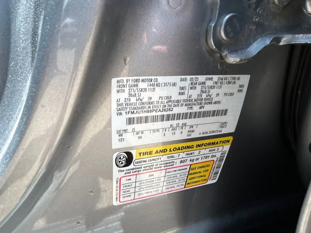 Used 2023 Silver Ford XLT image 9