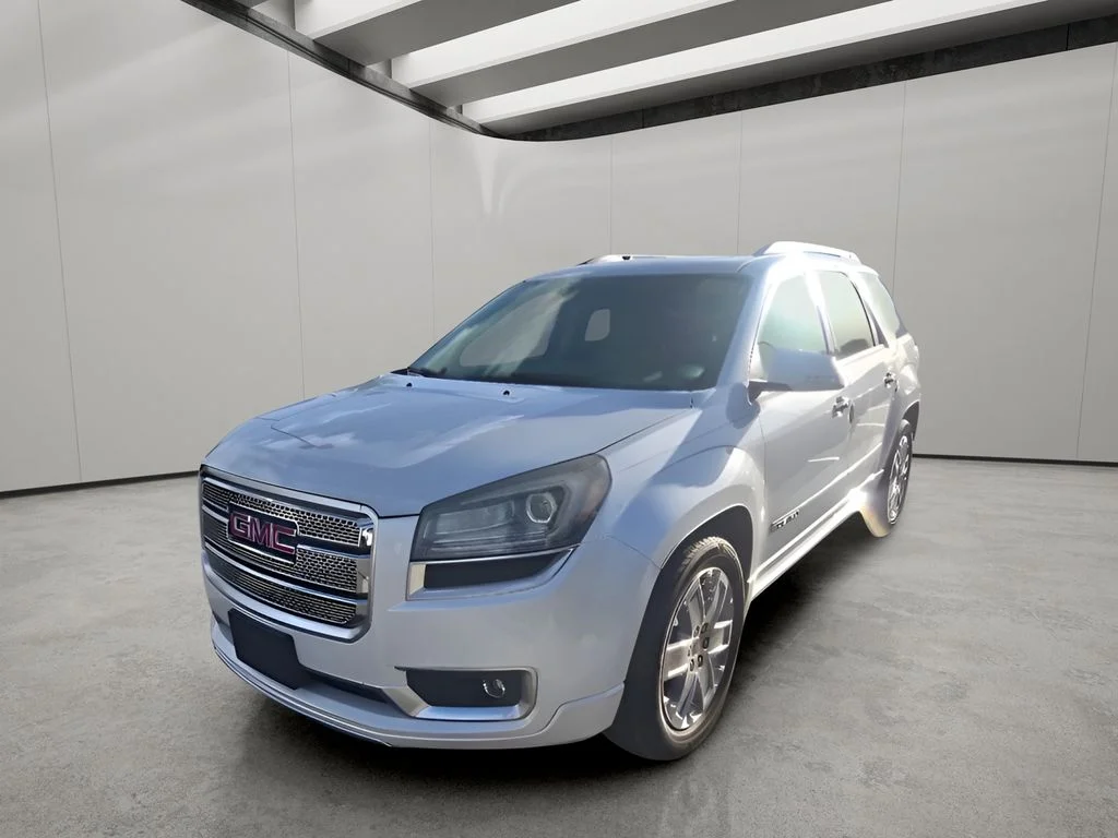 Used 2016 White Frost Tricoat GMC Denali image 1