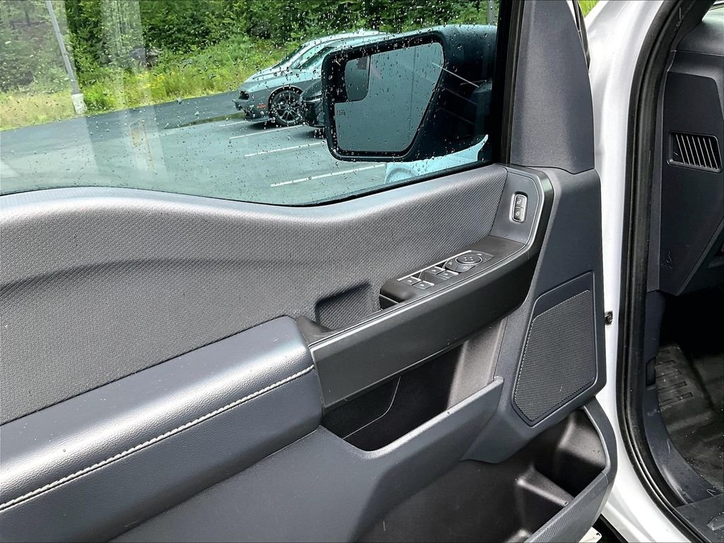 Used 2022 White Ford XL image 11
