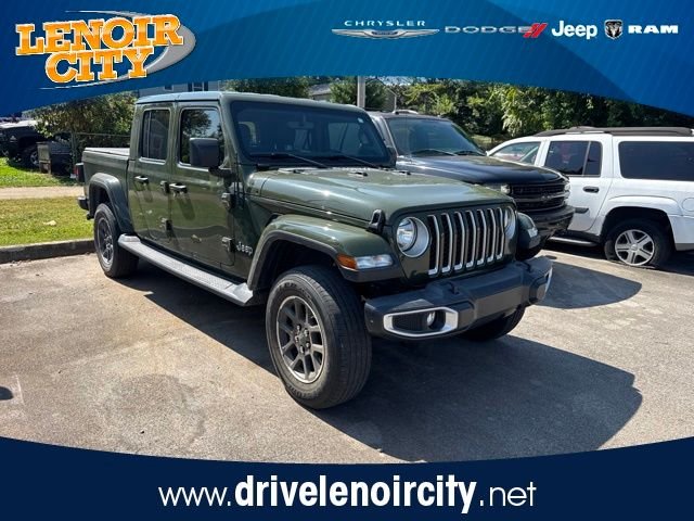 Used 2022 Green Jeep Overland image 1