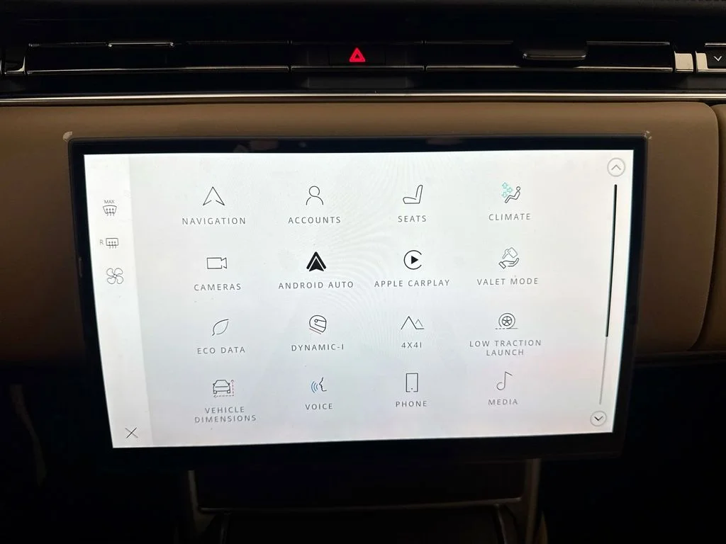New 2026 Santorini Black Land Rover SE image 15