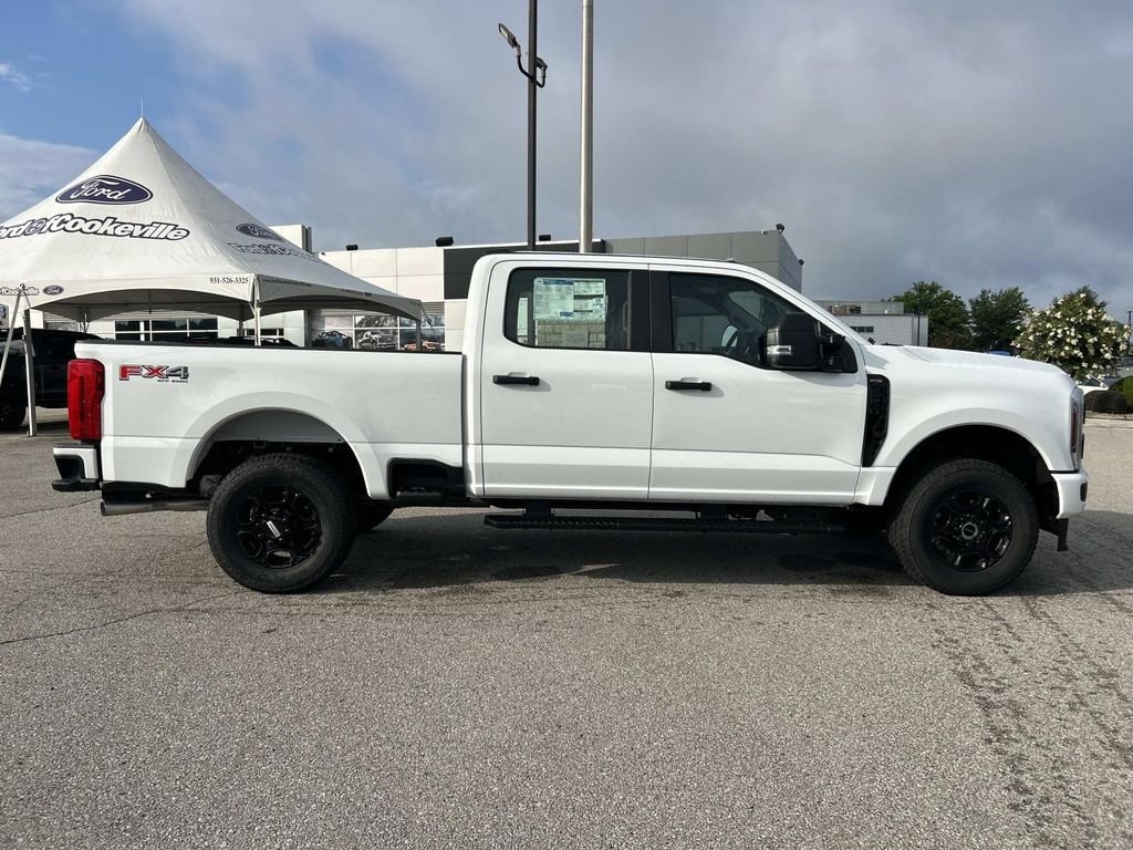 New 2026 Oxford White Ford XL image 3