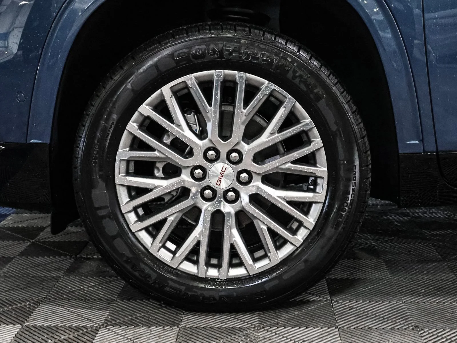 2026 GMC Acadia Denali - Photo 20