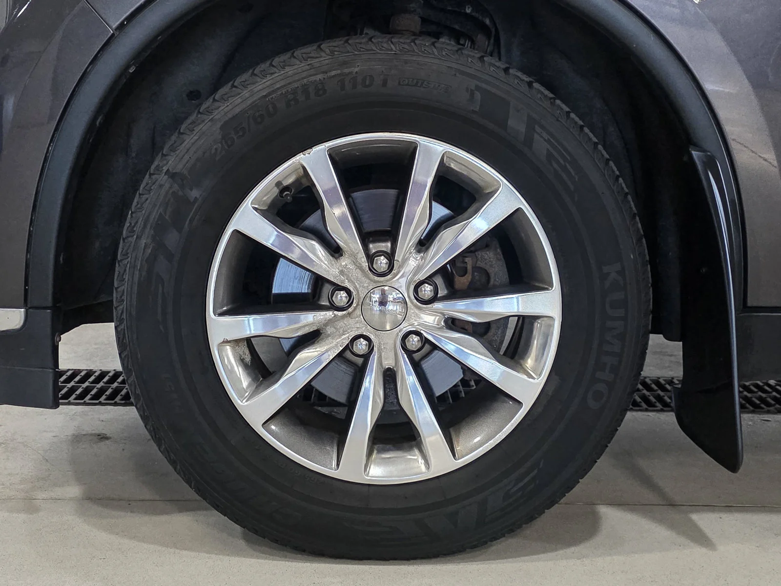 Used 2015 Gray Dodge Limited image 18