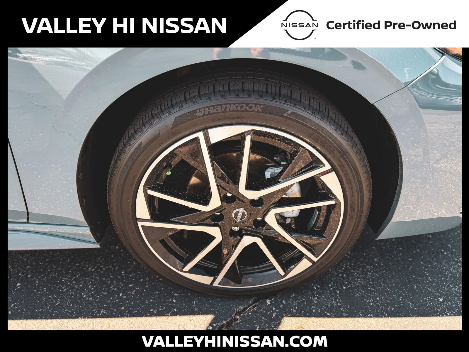 Used 2025 Gray Nissan SR image 10