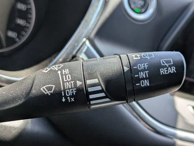 Used 2022 Blue Glow Metallic Chevrolet 2LT image 27