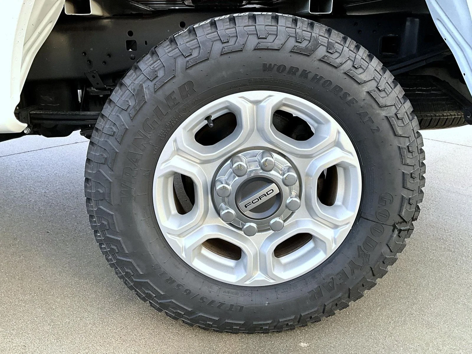 Used 2025 White Ford XLT image 24