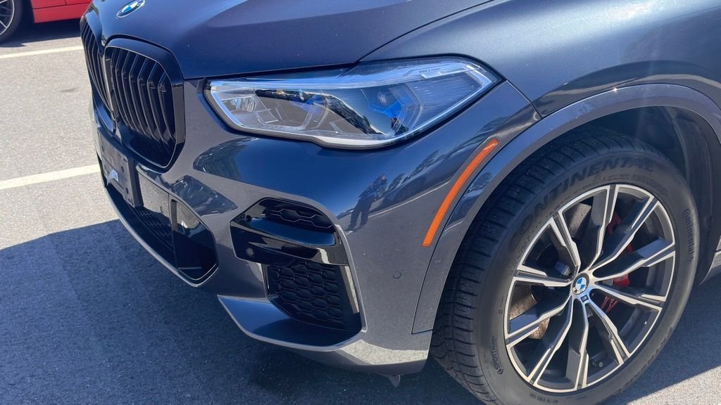 Used 2022 Arctic Gray Metallic BMW xDrive40i image 11
