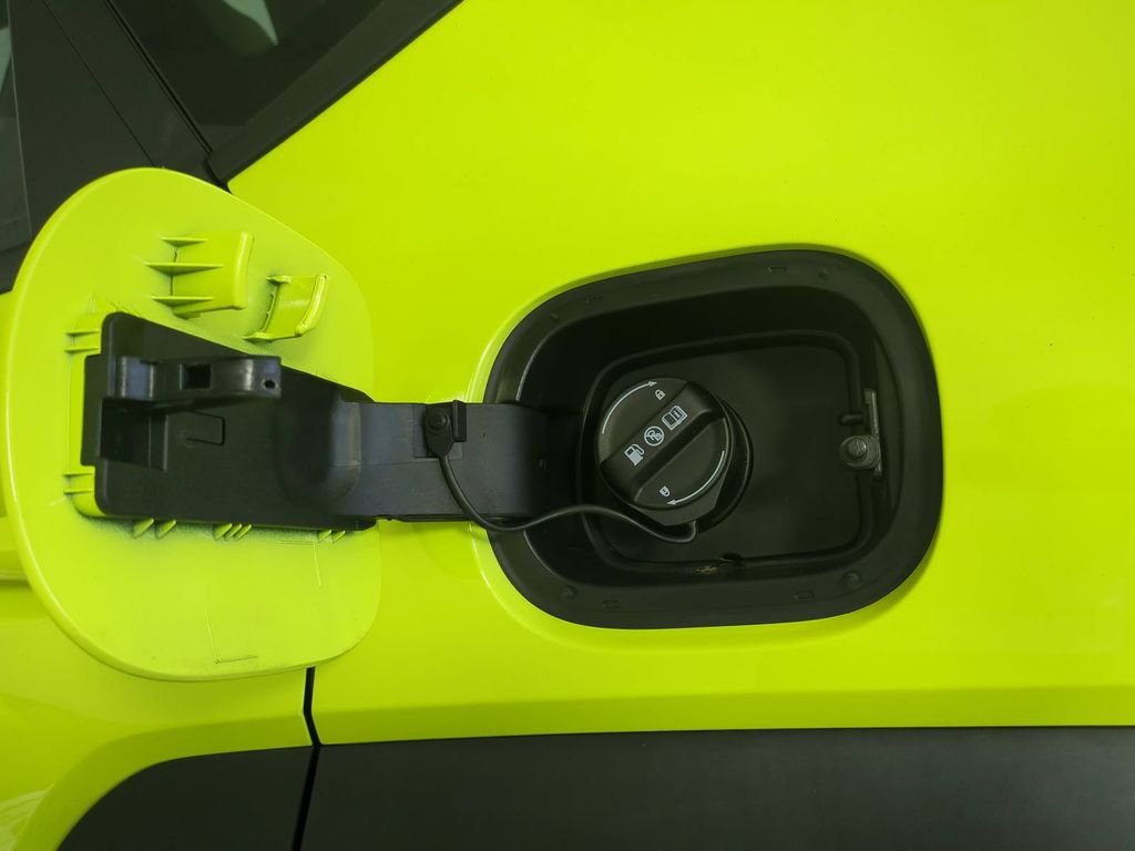 Used 2025 Yellow Hyundai SEL image 16