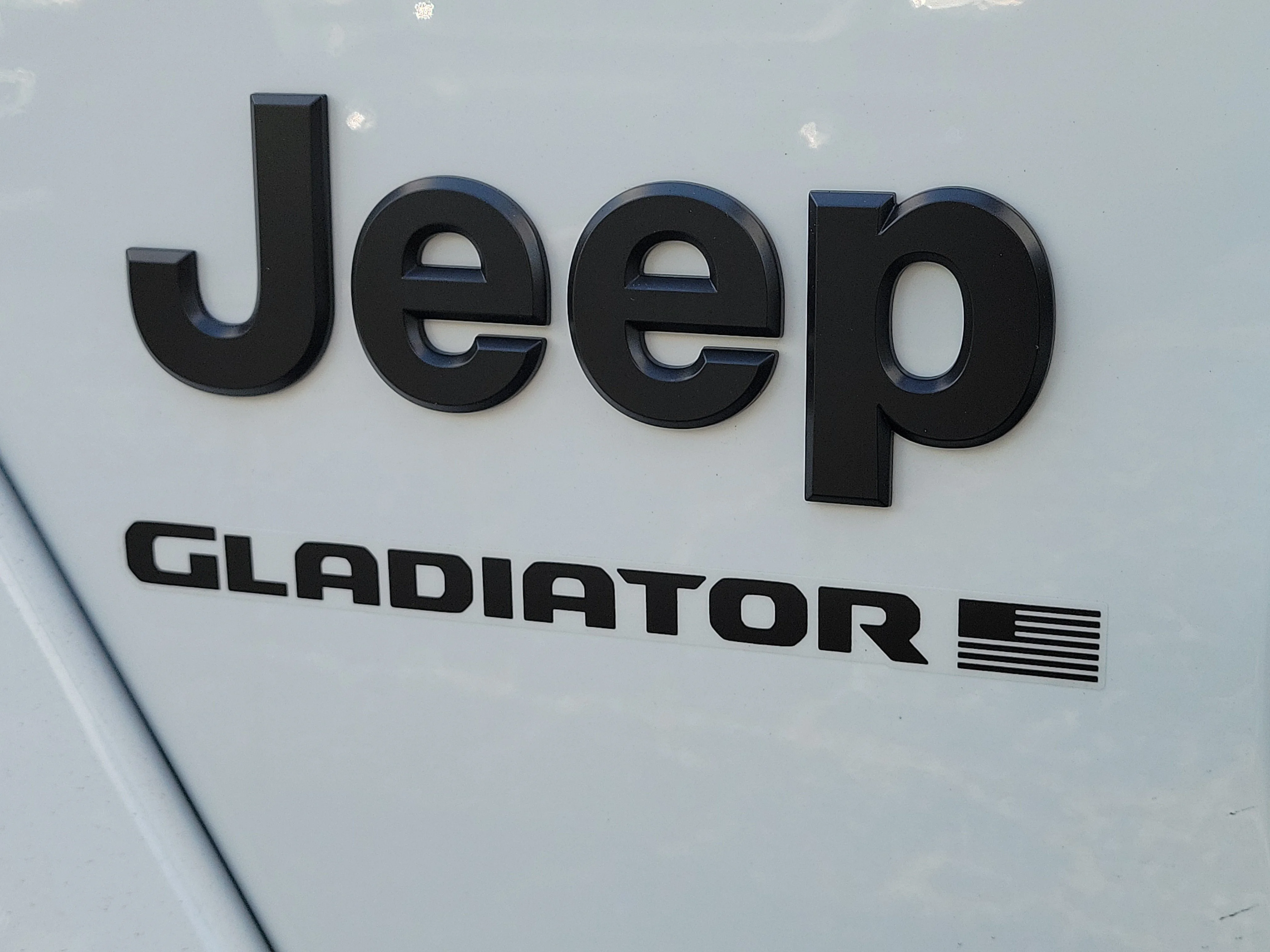 New 2026 Bright White Clearcoat Jeep Sahara image 7
