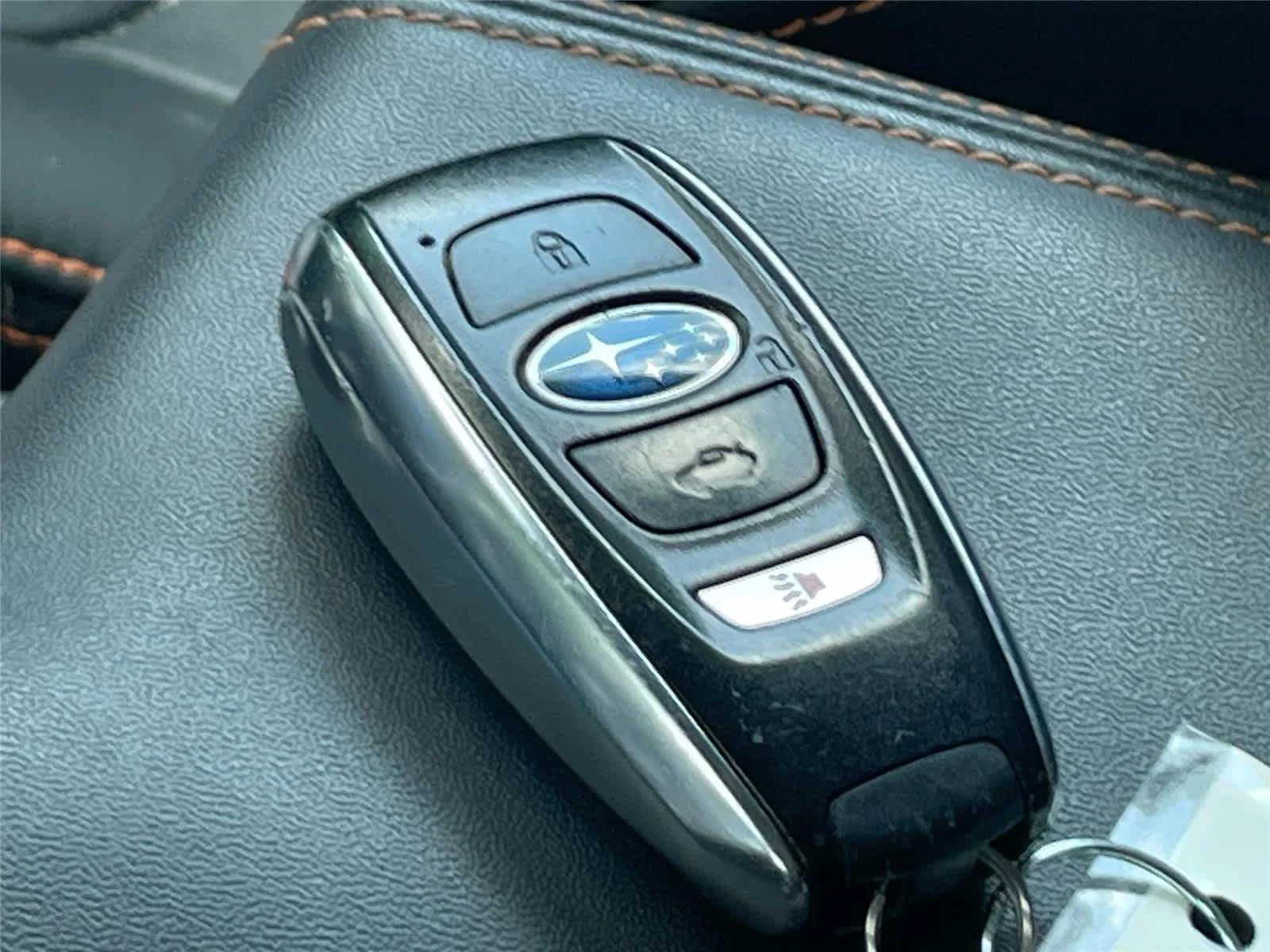 Used 2019 Cool Gray Khaki Subaru Limited image 23