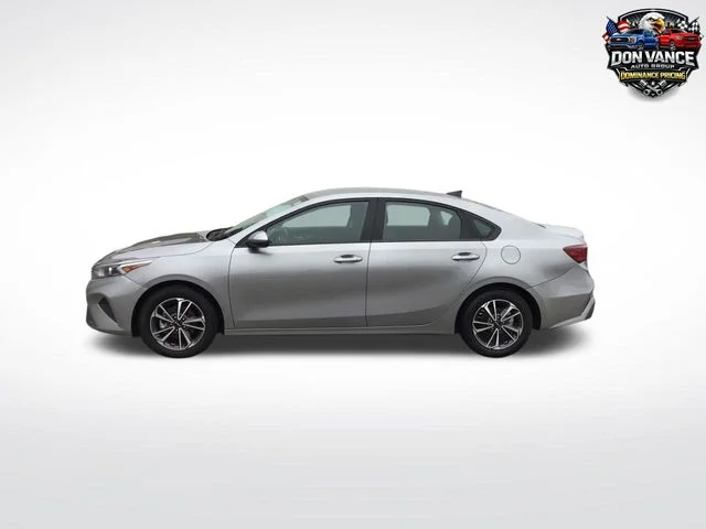 Used 2024 Gray Kia LXS image 2