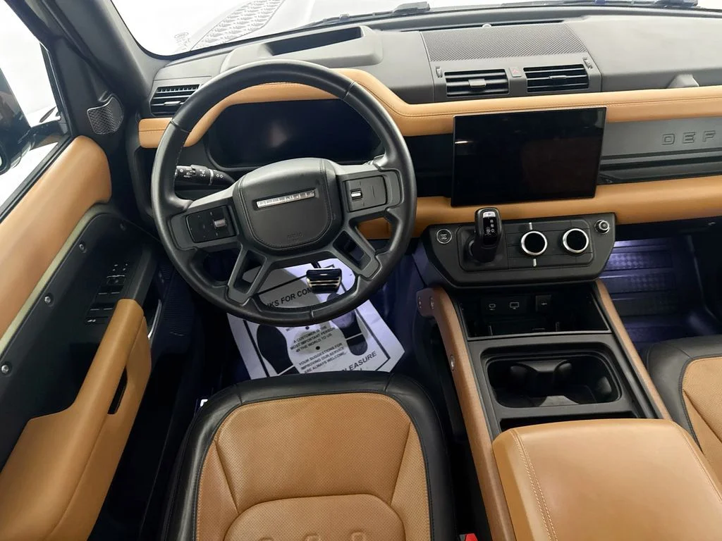 Used 2024 Green Land Rover X image 23
