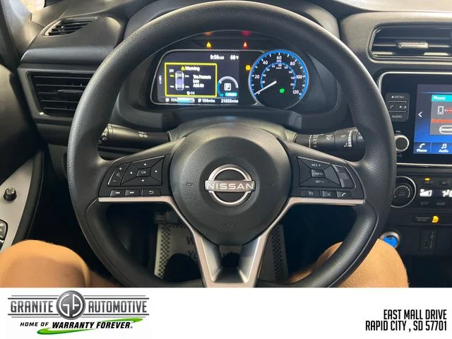 Used 2025 Gray Nissan S image 9