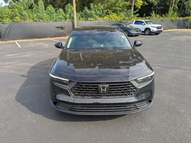 Used 2024 Crystal Black Pearl Honda EX image 4