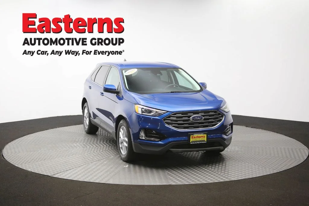 Used 2021 Blue Ford SEL image 49