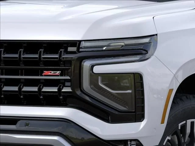 New 2026 Summit White Chevrolet Z71 image 10