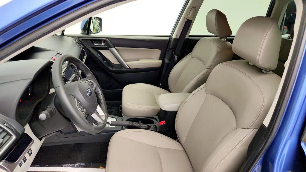 Used 2017 Quartz Blue Pearl Subaru 2.5i Limited CVT w/ Popular Package #2 & Blind Spot Detection image 19