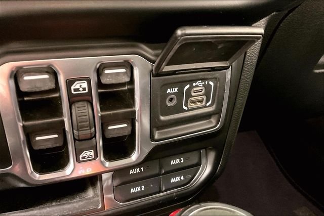 Used 2023 Gray Jeep Sahara image 15