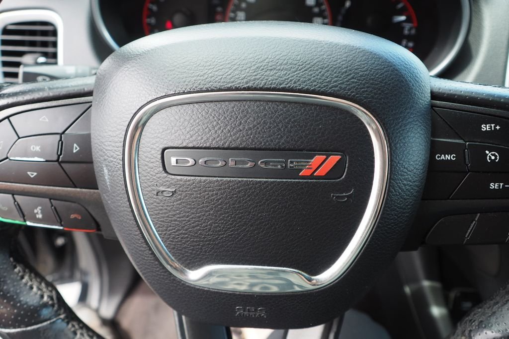 Used 2019 Black Dodge SXT Plus image 29