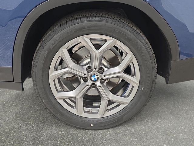 Certified Used 2024 Phytonic Blue Metallic BMW xDrive30i image 28