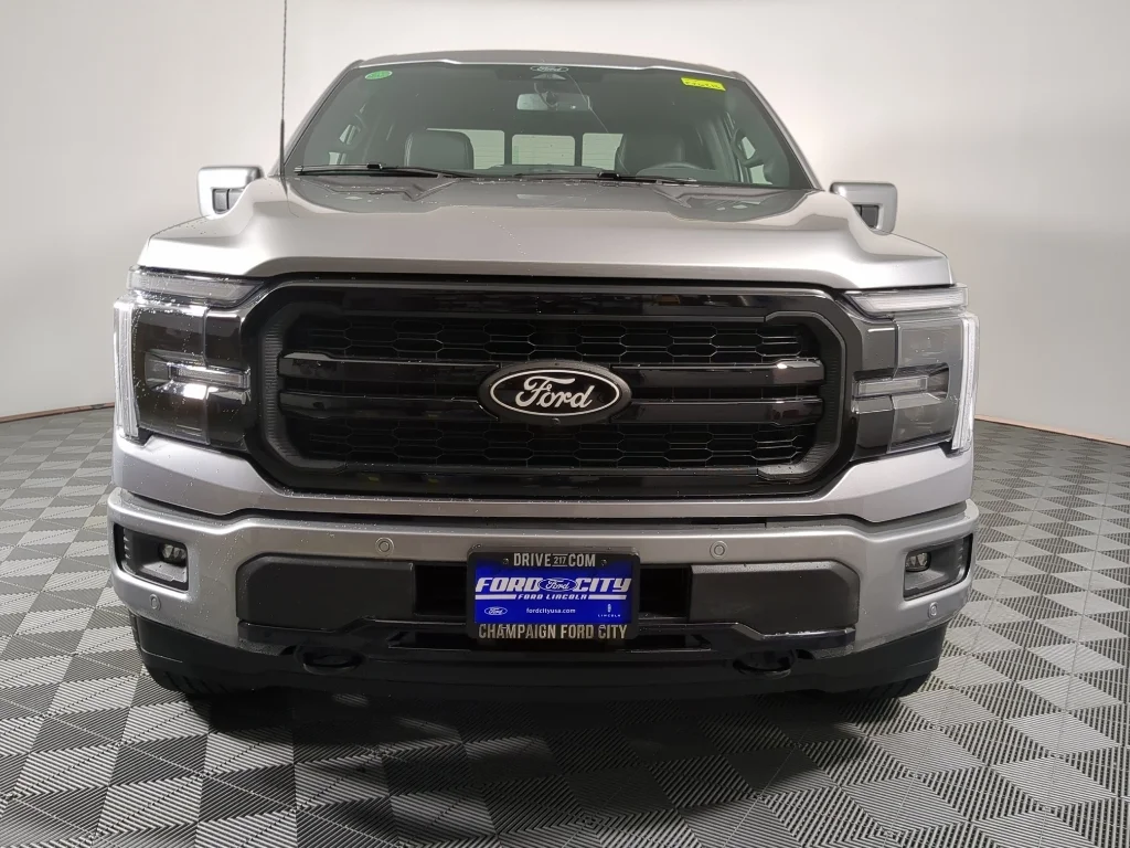 New 2026 Iconic Silver Metallic Ford Lariat® image 3