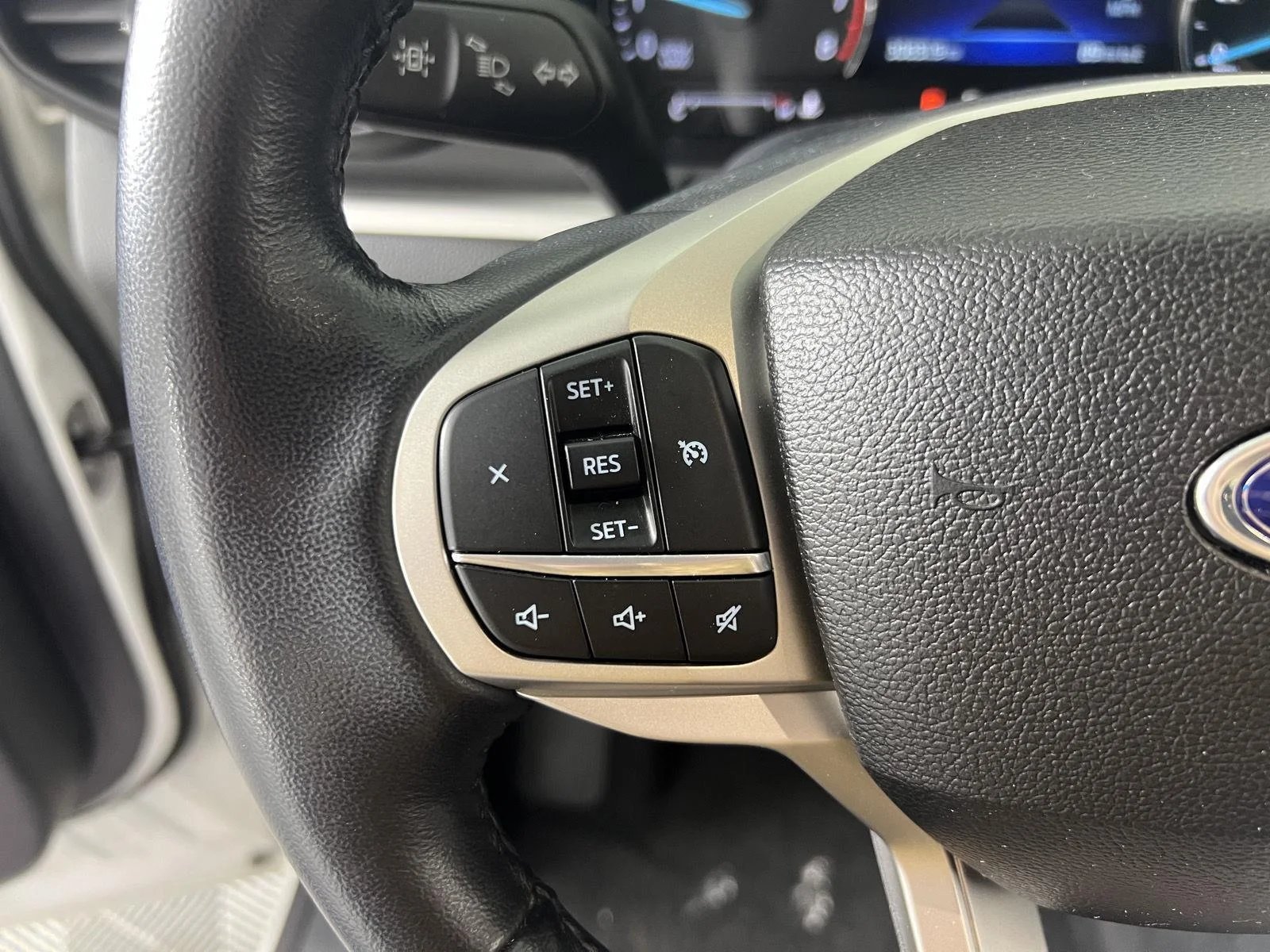 Used 2022 Star White Ford XLT image 14