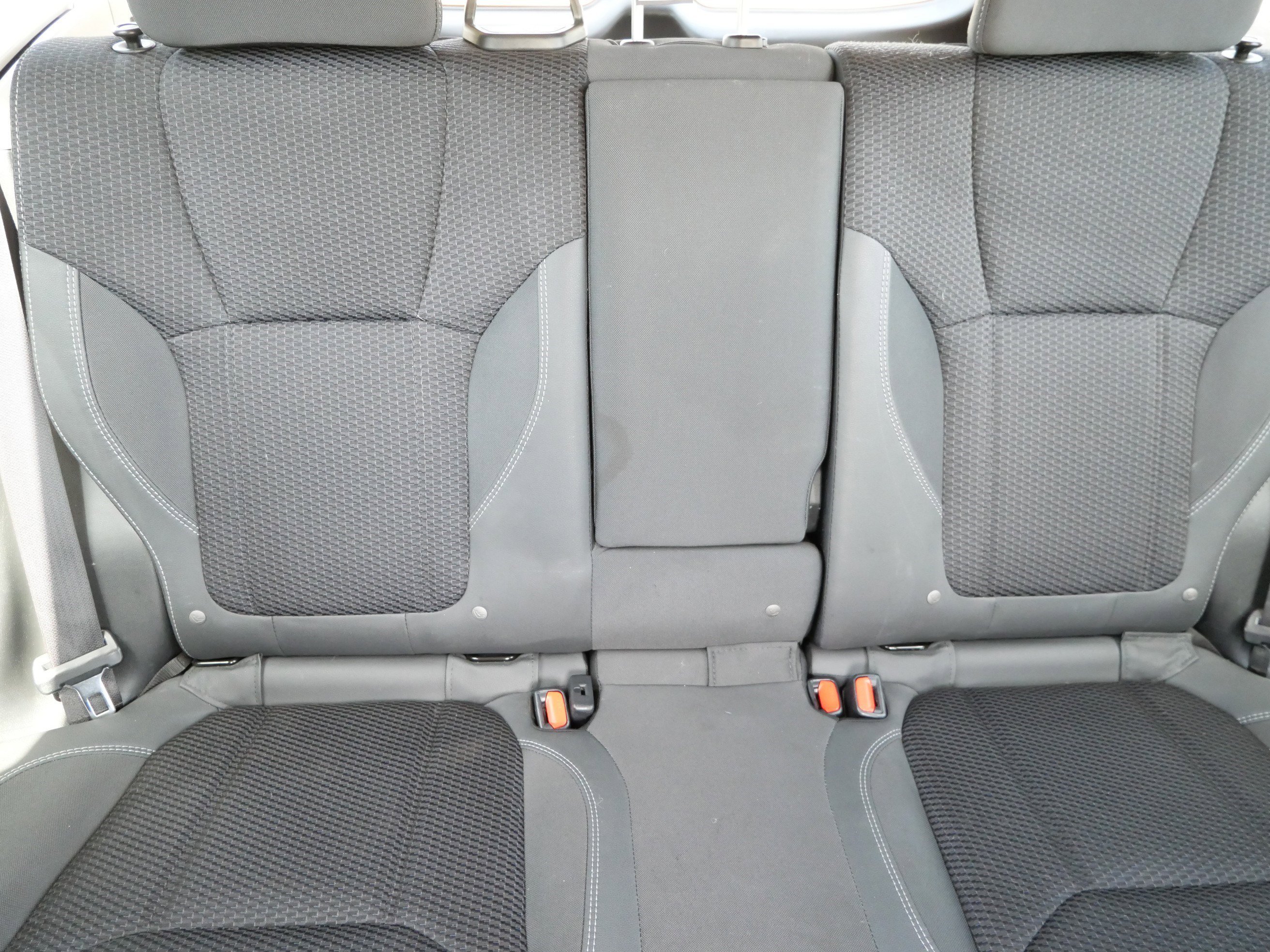 Used 2022 Ice Silver Metallic Subaru Premium image 13