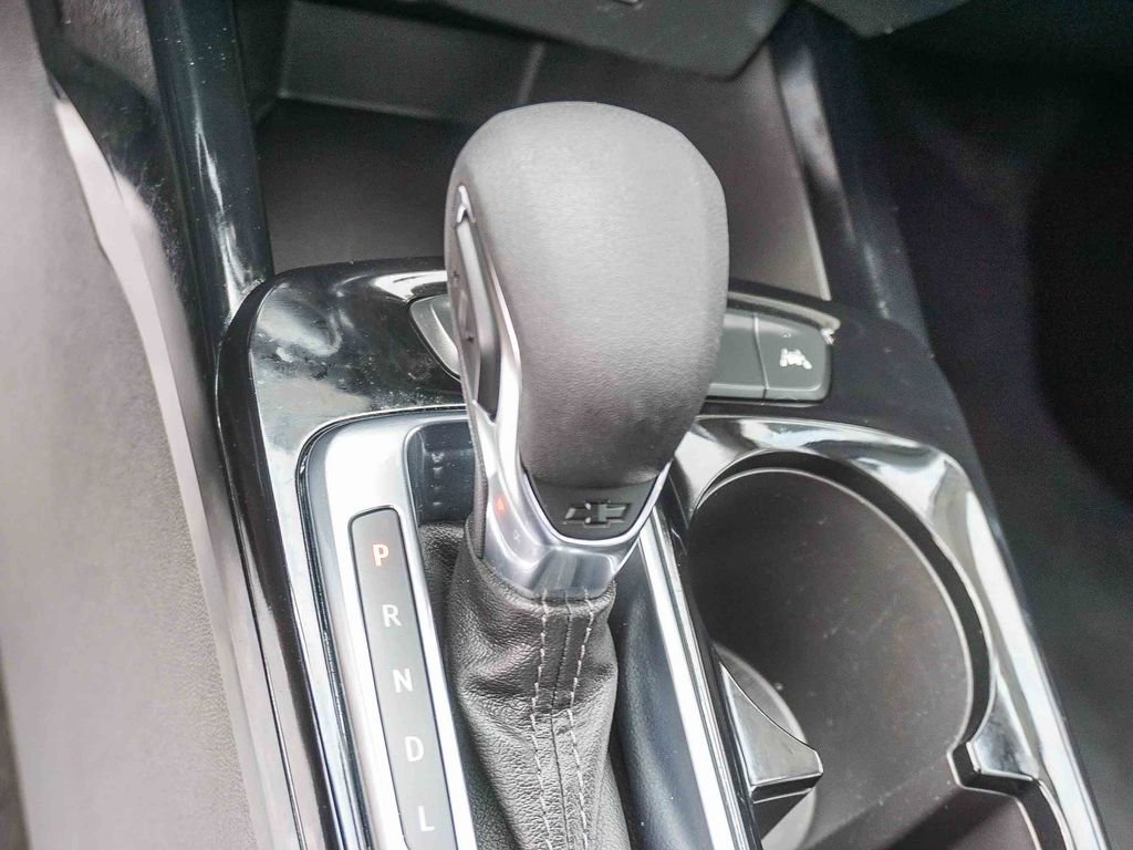 Used 2025 Black Chevrolet ACTIV image 22